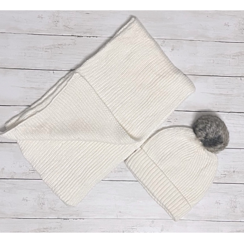 NEW Amazon Essentials Winter White Scarf & Hat Set PRICE FIRM